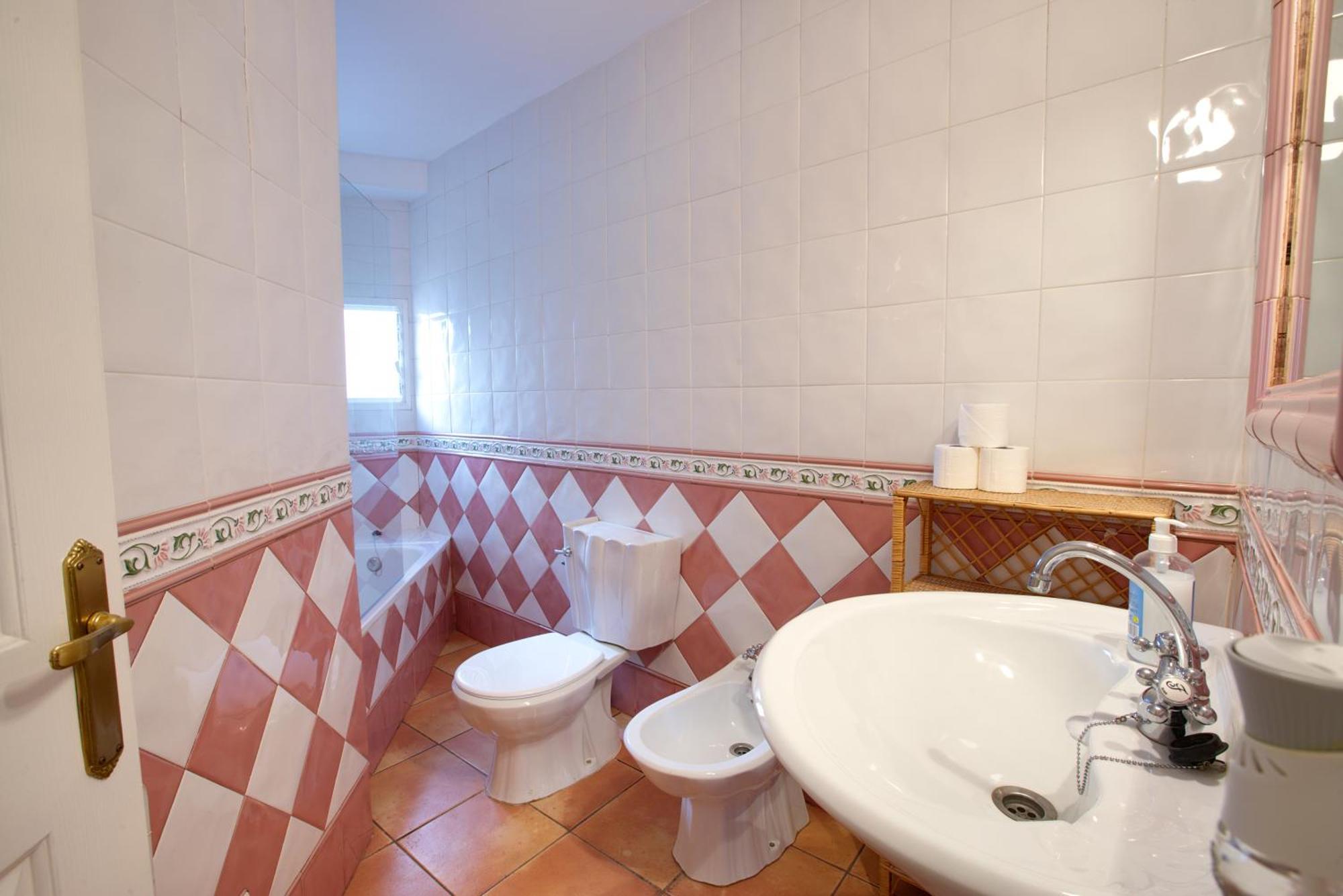 Tres Balcones Apartment *